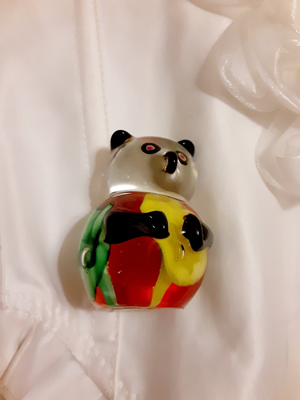 Vintage Glass Crystal Panda Figurine Paperweight - Picture 6 of 6